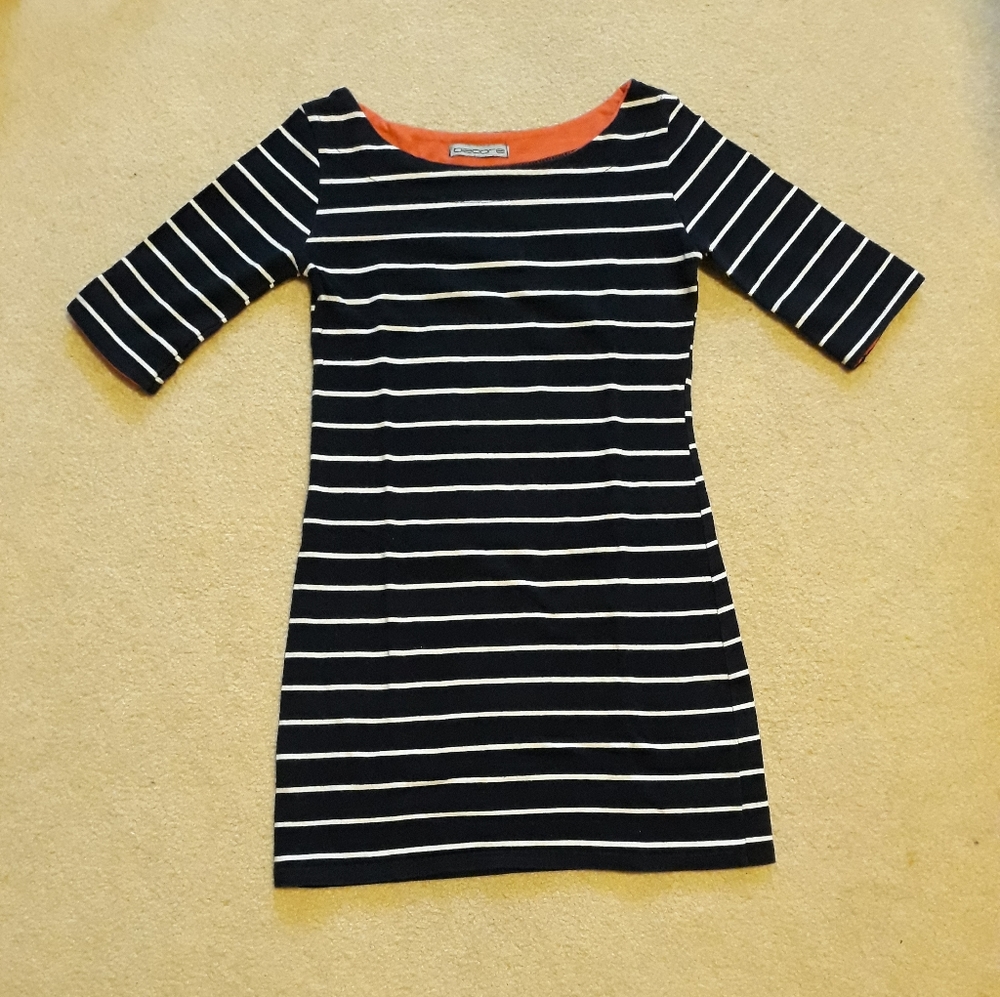 Dress - Picture 3 of 8